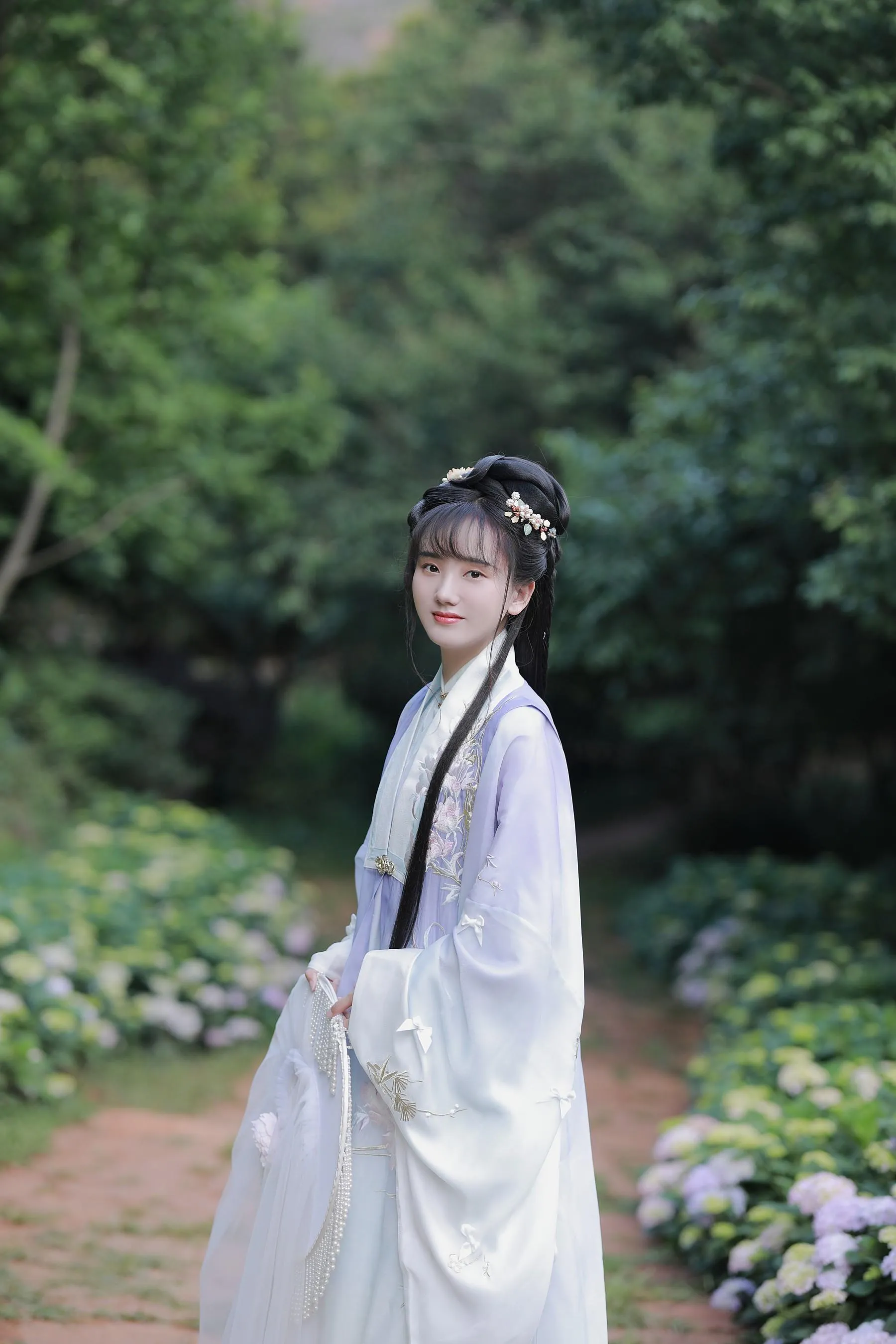 [艺图语] 2022.07.01 风有约，花不误 甜甜阑 [22P]插图2